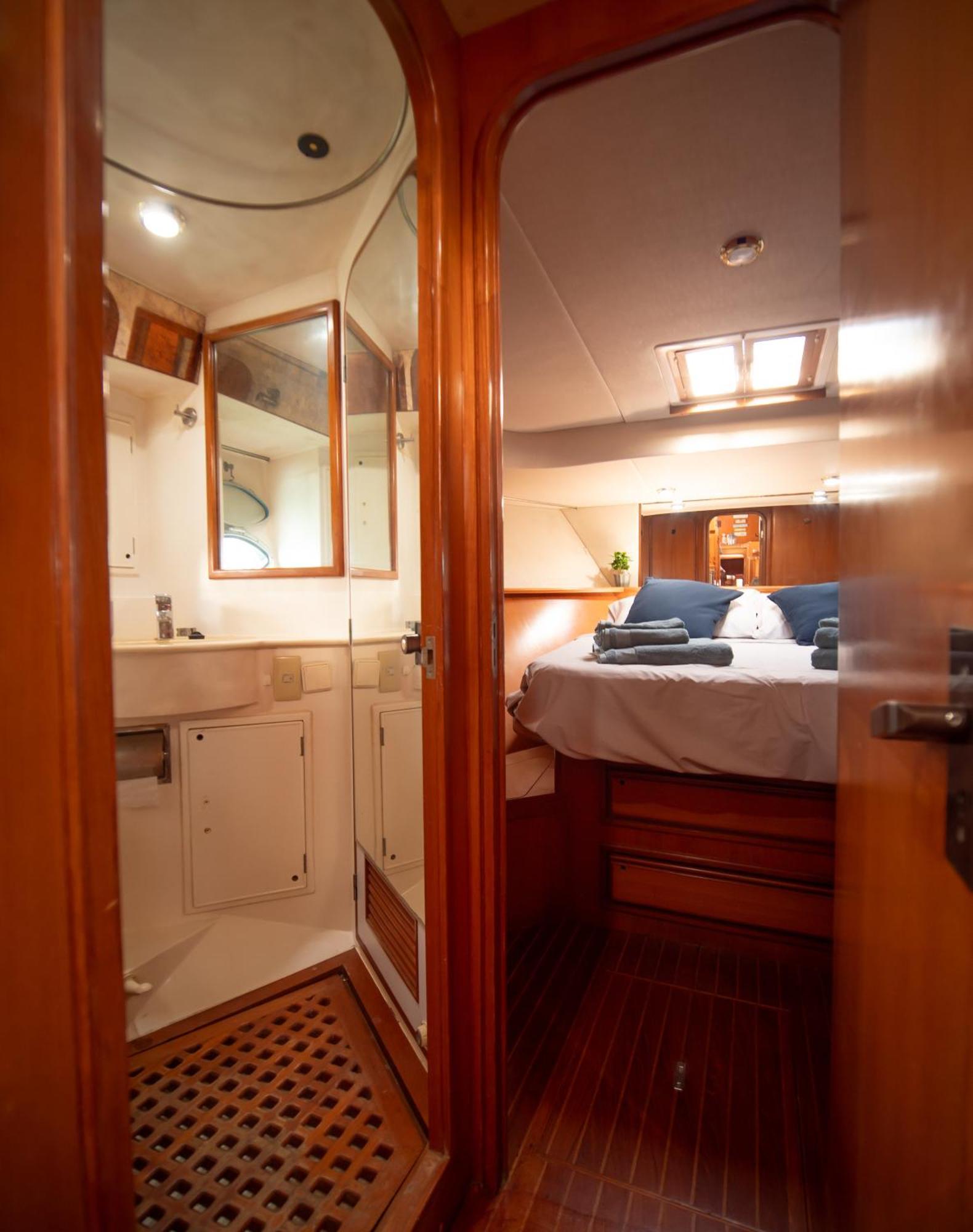 Master&Commander Hotel Valencia Luaran gambar