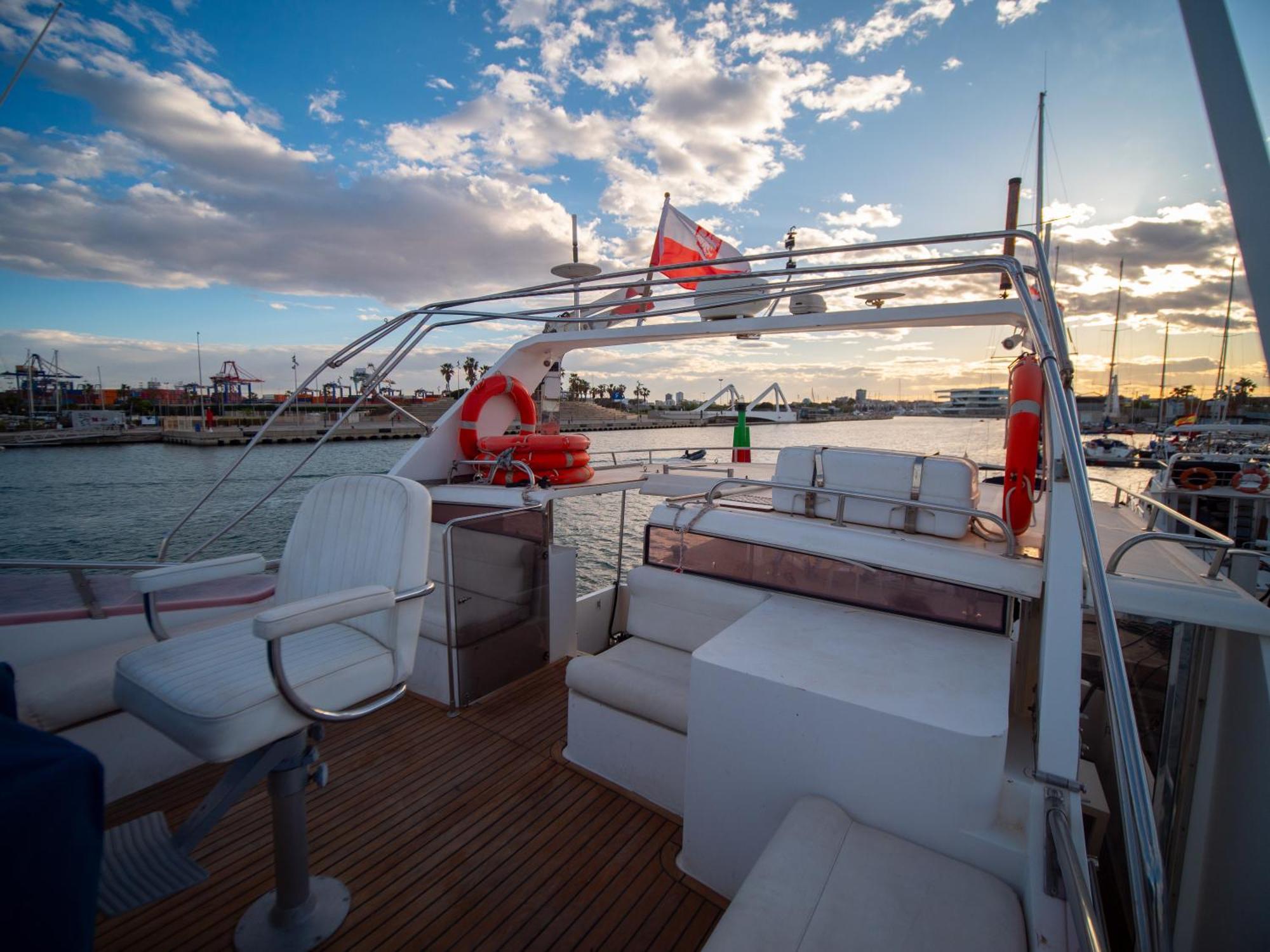 Master&Commander Hotel Valencia Luaran gambar