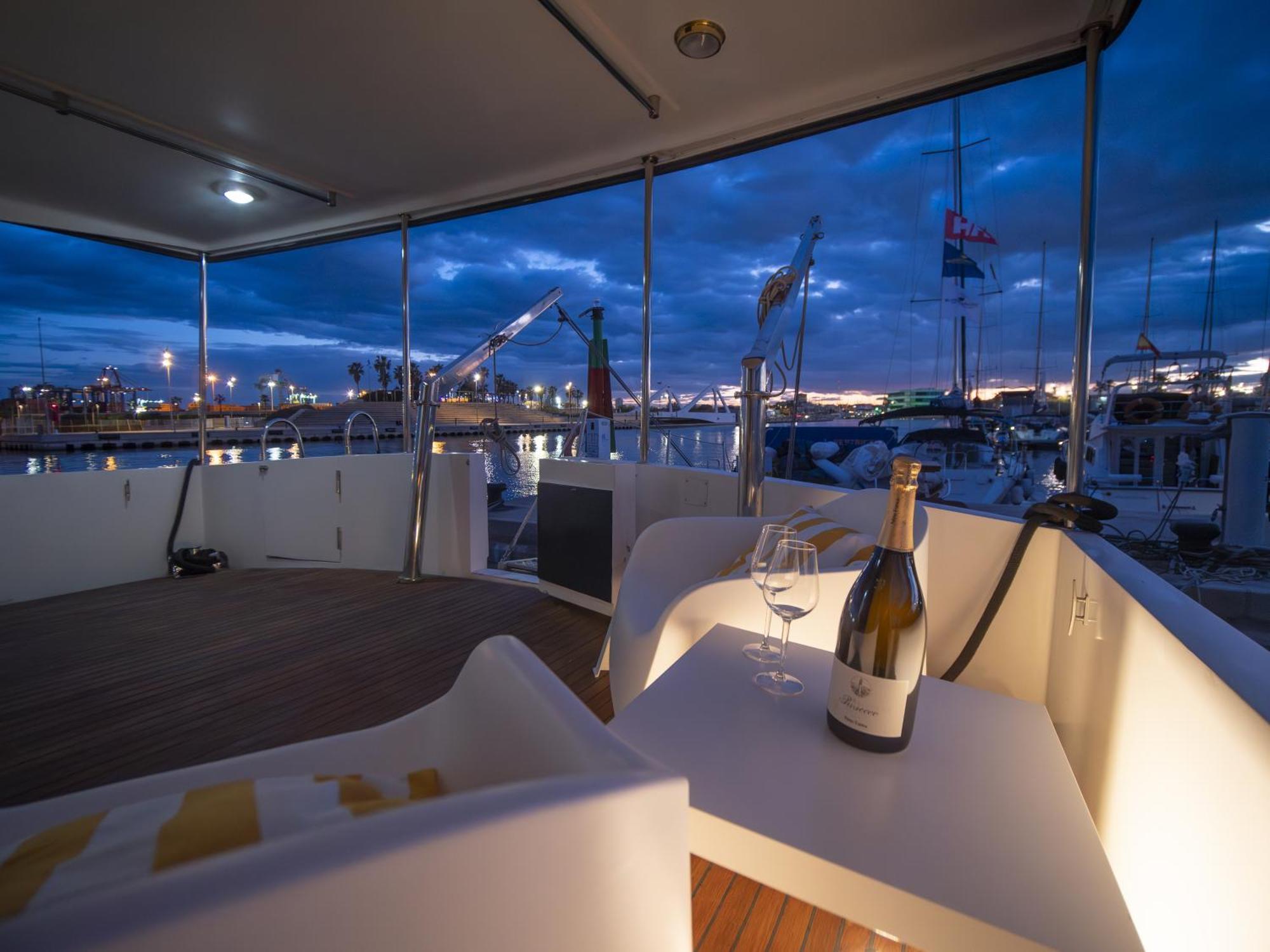Master&Commander Hotel Valencia Luaran gambar