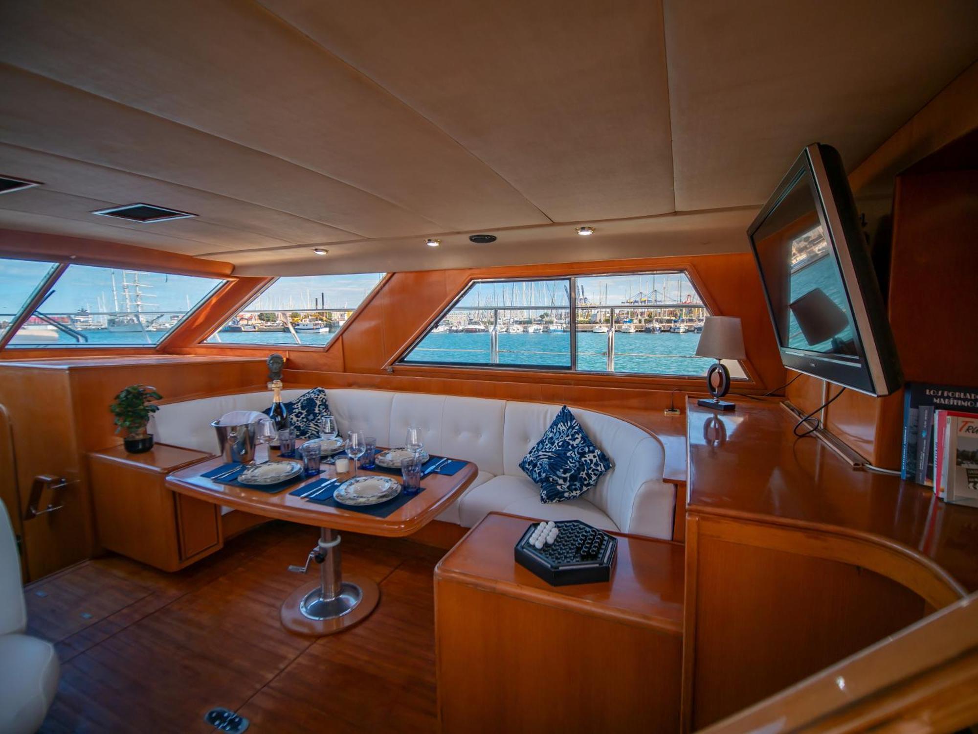 Master&Commander Hotel Valencia Luaran gambar